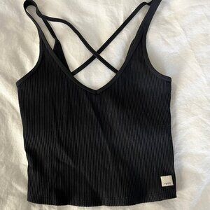 Vuori Ribbed Criss Cross Cropped Tank - Small - Like New